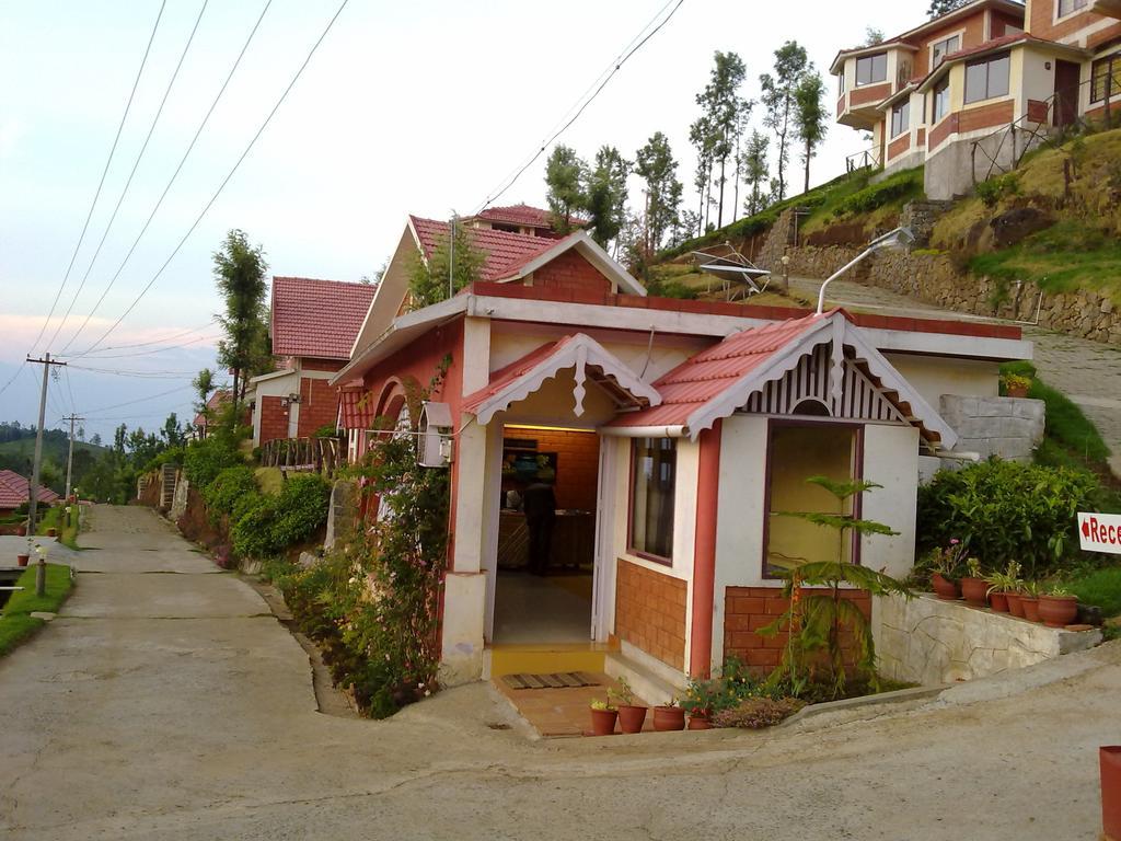 United 21- Paradise Pykara Exterior photo